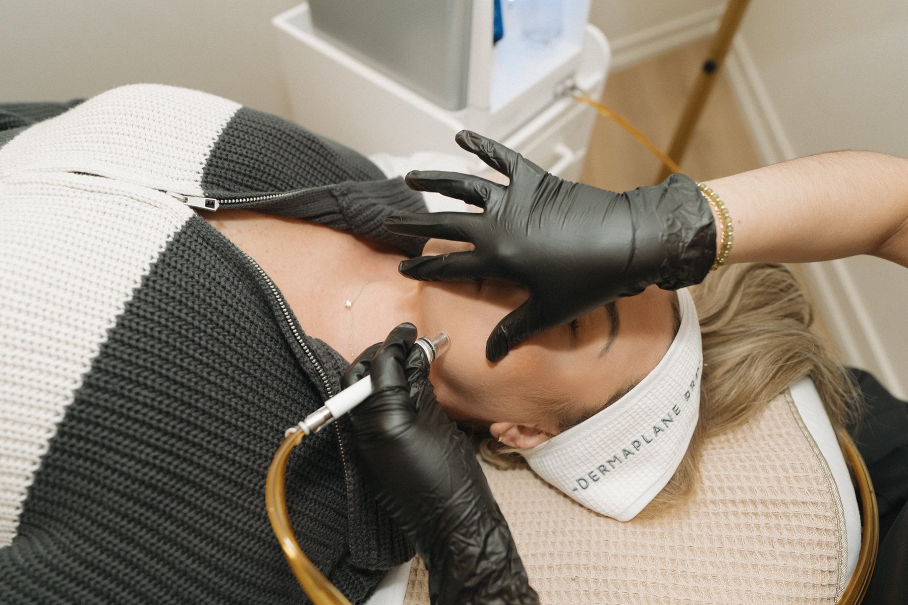 A Venus Bliss MAX body contouring treatment at Illumatox in Neenah